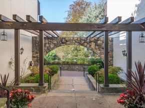 1200 Warburton Avenue 21, Yonkers NY 10701