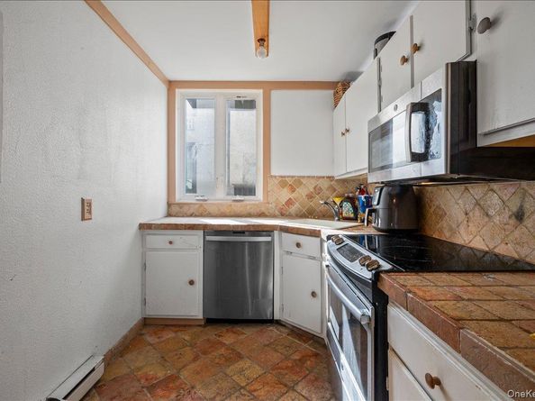 1200 Warburton Avenue 21, Yonkers NY 10701