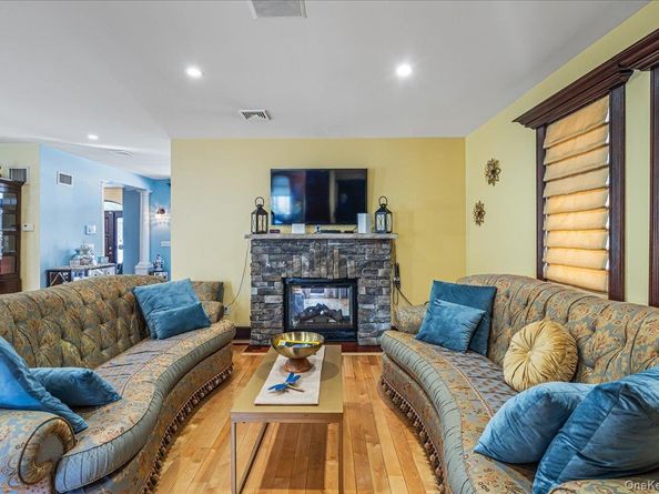 8230 58th Avenue, Middle Village NY 11379