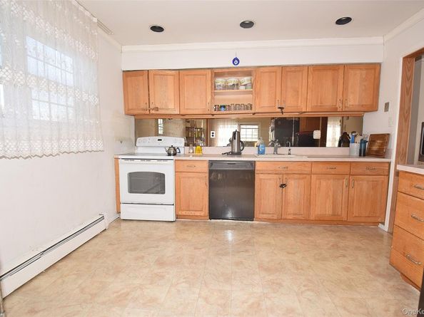 436 Herzel Boulevard, West Babylon NY 11704