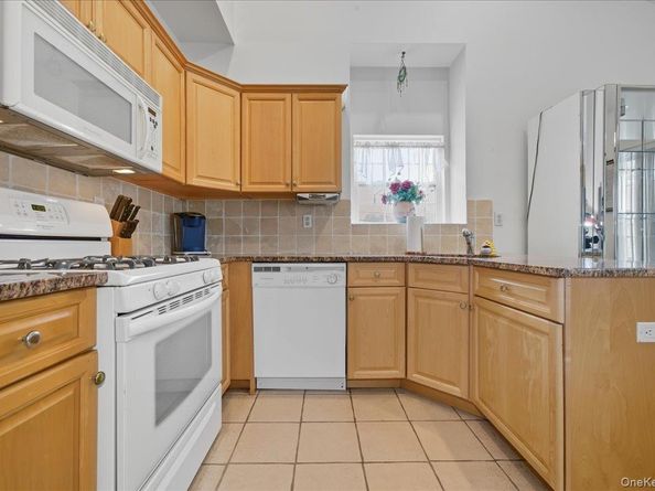 197 Fulton Street 2, Farmingdale NY 11735