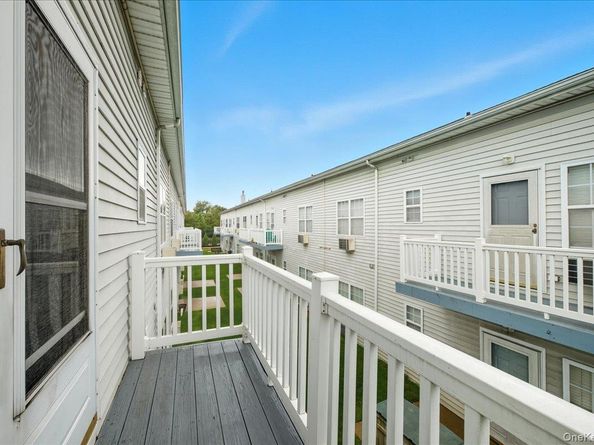 197 Fulton Street 2, Farmingdale NY 11735