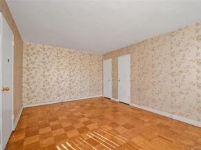 99-10 60Ave 1E, Corona NY 11368