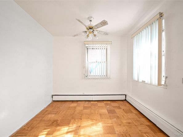 99-10 60Ave 1E, Corona NY 11368