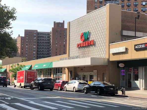 99-10 60Ave 1E, Corona NY 11368