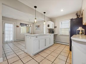 233 S Alleghany Avenue, Lindenhurst NY 11757