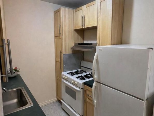 84-01 Main St 311, Jamaica NY 11435