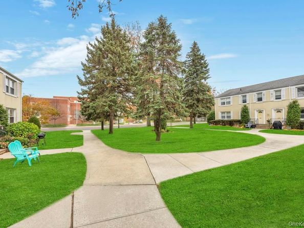 252-15 72nd Avenue 166A, Bellerose NY 11426