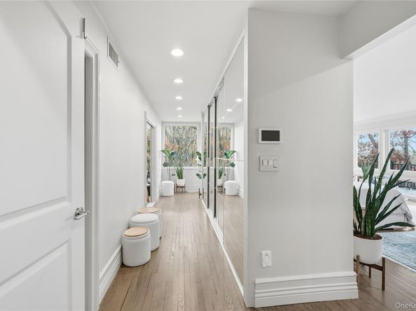 40 W View Drive, Upper Brookville NY 11771