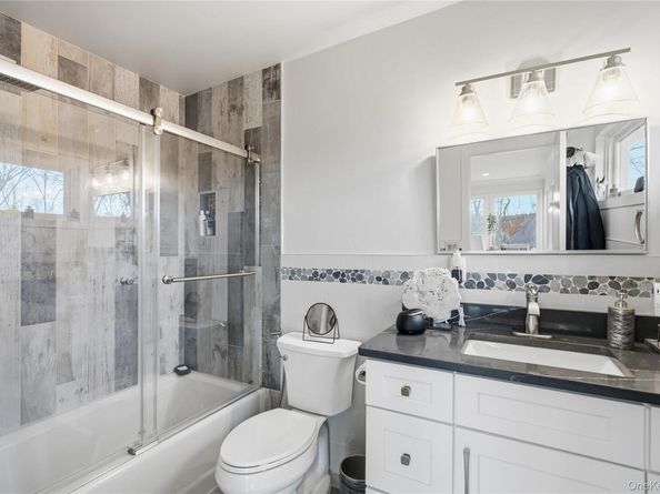 40 W View Drive, Upper Brookville NY 11771