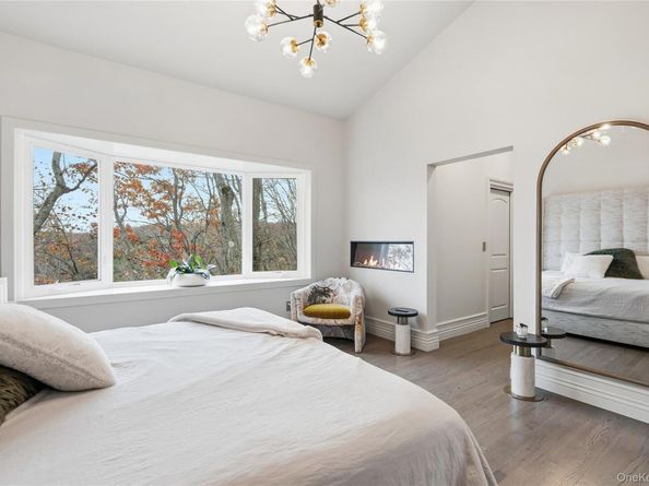 40 W View Drive, Upper Brookville NY 11771