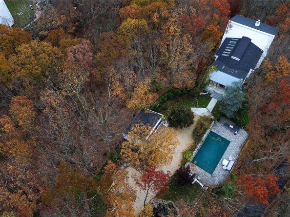 40 W View Drive, Upper Brookville NY 11771