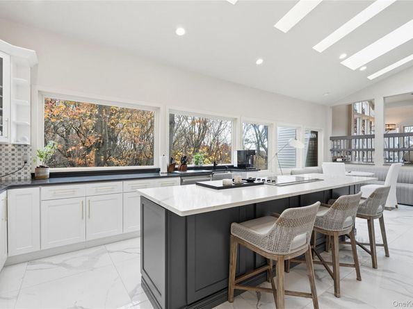 40 W View Drive, Upper Brookville NY 11771