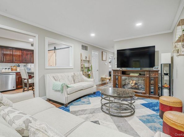 2751 Schleigel Boulevard, Amityville NY 11701