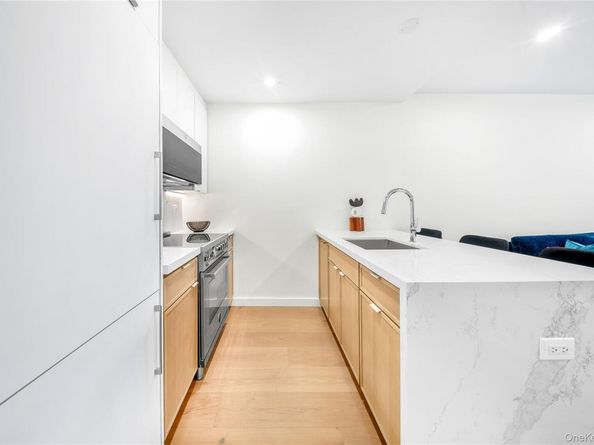 30-24 32nd Street 3A, Astoria NY 11102