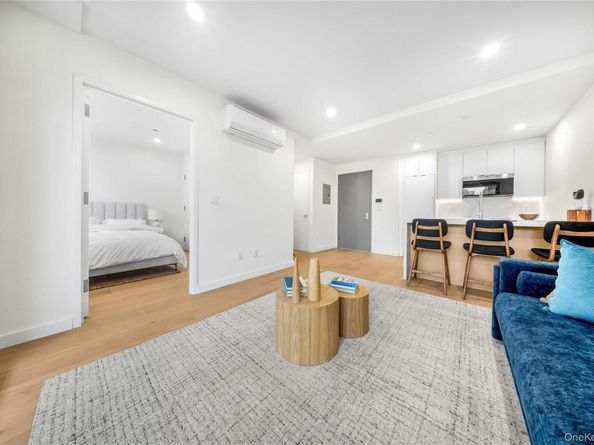 30-24 32nd Street 3A, Astoria NY 11102