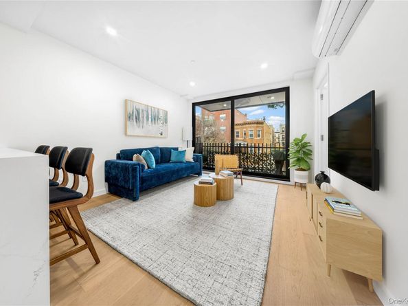 30-24 32nd Street 3A, Astoria NY 11102