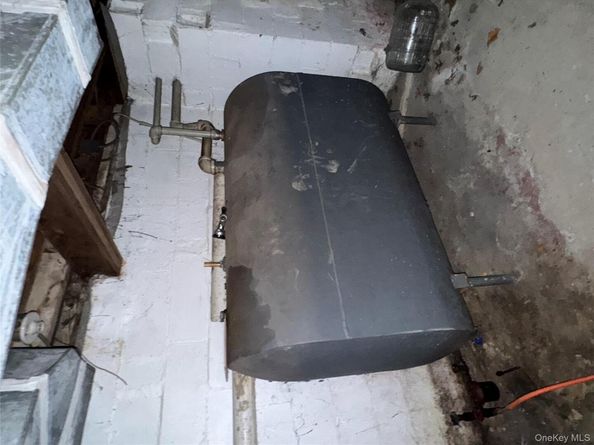 32 Weed Avenue, Hawthorne NY 10532