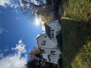32 Weed Avenue, Hawthorne NY 10532