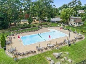 422 Panorama Drive 422, Mohegan Lake NY 10547