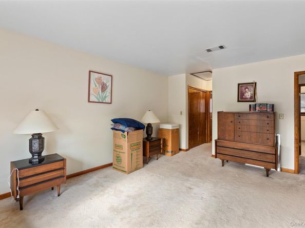 422 Panorama Drive 422, Mohegan Lake NY 10547