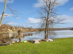 422 Panorama Drive 422, Mohegan Lake NY 10547