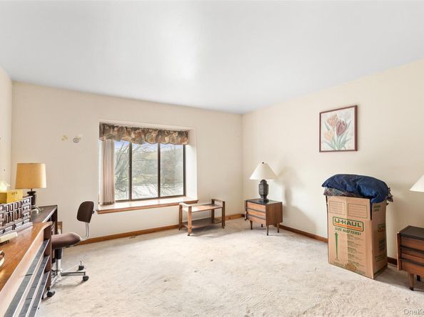 422 Panorama Drive 422, Mohegan Lake NY 10547