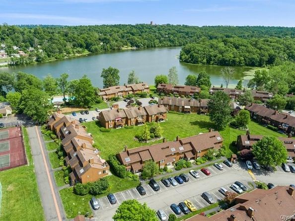 422 Panorama Drive 422, Mohegan Lake NY 10547