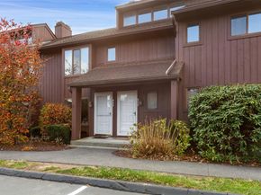 422 Panorama Drive 422, Mohegan Lake NY 10547