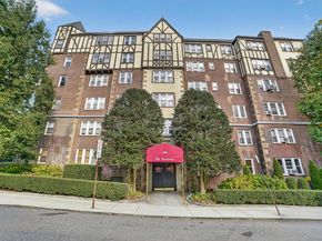 294 Bronxville Road 4C, Bronxville NY 10708