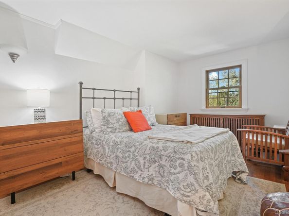 40 Holland Place, Hartsdale NY 10530