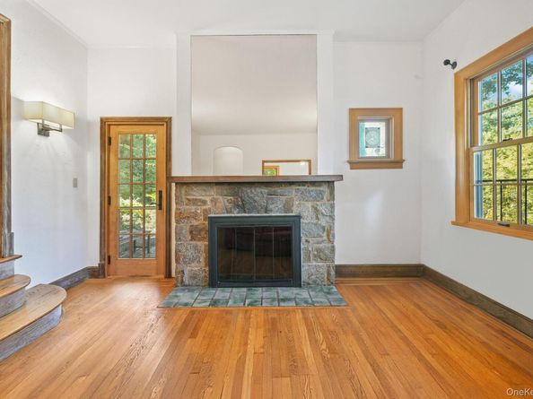 40 Holland Place, Hartsdale NY 10530