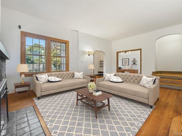 40 Holland Place, Hartsdale NY 10530