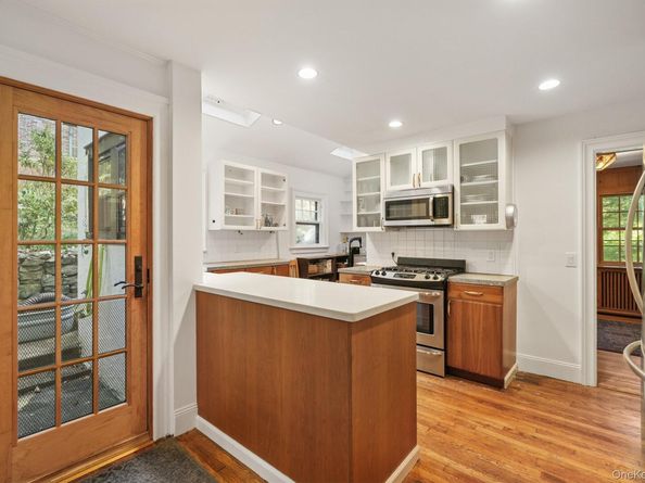 40 Holland Place, Hartsdale NY 10530