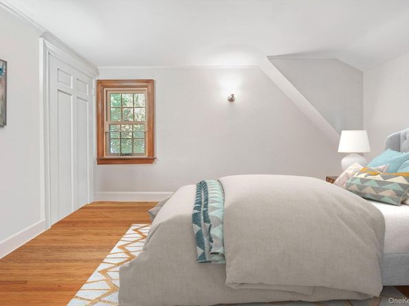 40 Holland Place, Hartsdale NY 10530