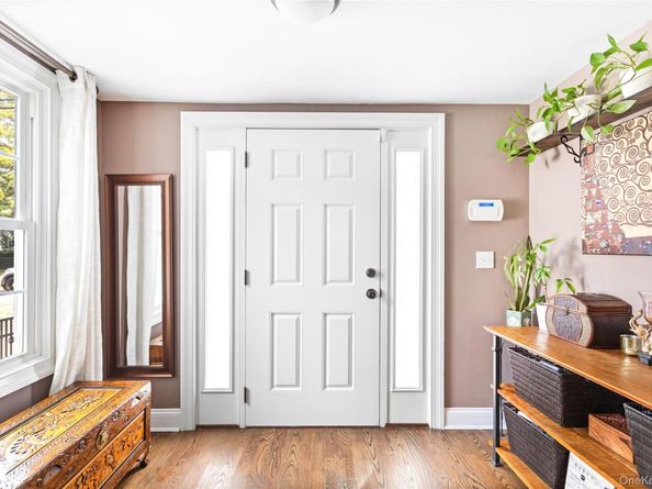 10 Maple Avenue, Patchogue NY 11772