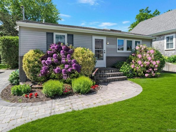 33 Willow Street, Aquebogue NY 11931