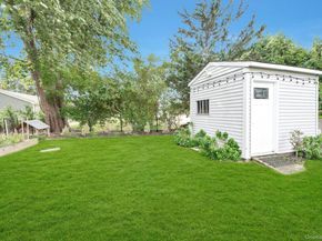 33 Willow Street, Aquebogue NY 11931