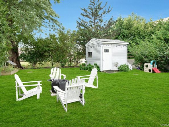 33 Willow Street, Aquebogue NY 11931