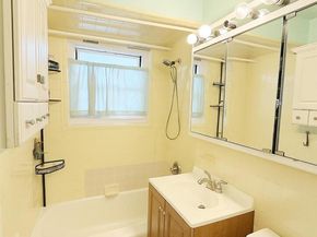 14930 Melbourne Ave 395A, Flushing NY 11367