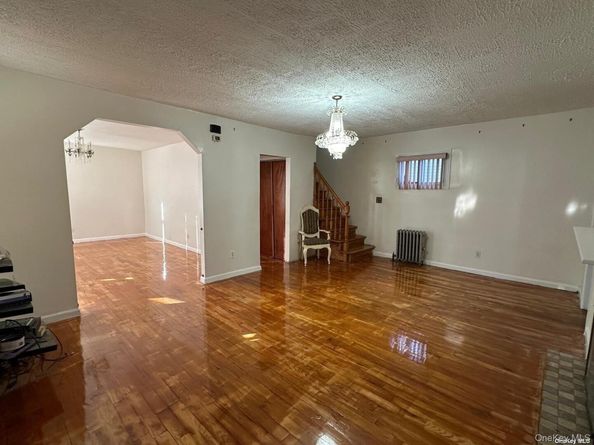 215-16 111th Avenue, Queens Village NY 11429