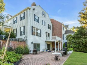 16 Robin Court, Glen Cove NY 11542