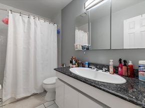 44 E End Avenue, Hicksville NY 11801