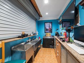 44 E End Avenue, Hicksville NY 11801