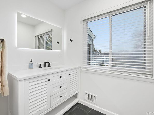 25 Barker Street 315, Mount Kisco NY 10549