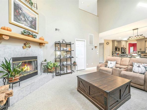 6 Laurel Crescent, Manorville NY 11949