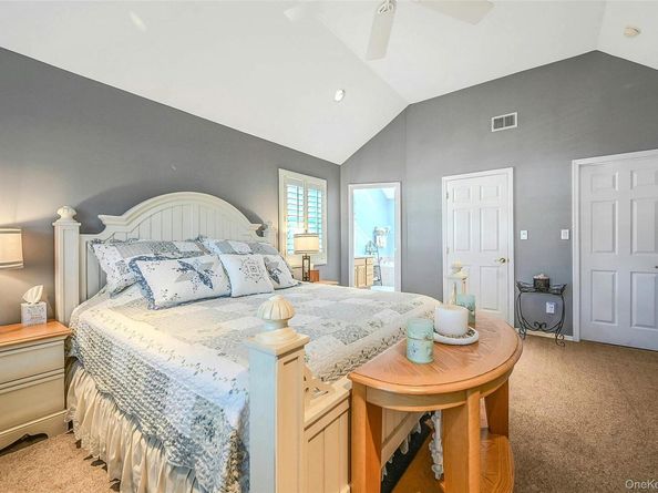 6 Laurel Crescent, Manorville NY 11949