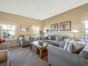 6 Laurel Crescent, Manorville NY 11949