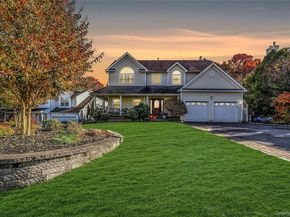 6 Laurel Crescent, Manorville NY 11949