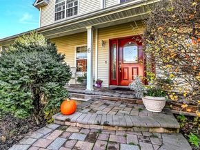 6 Laurel Crescent, Manorville NY 11949